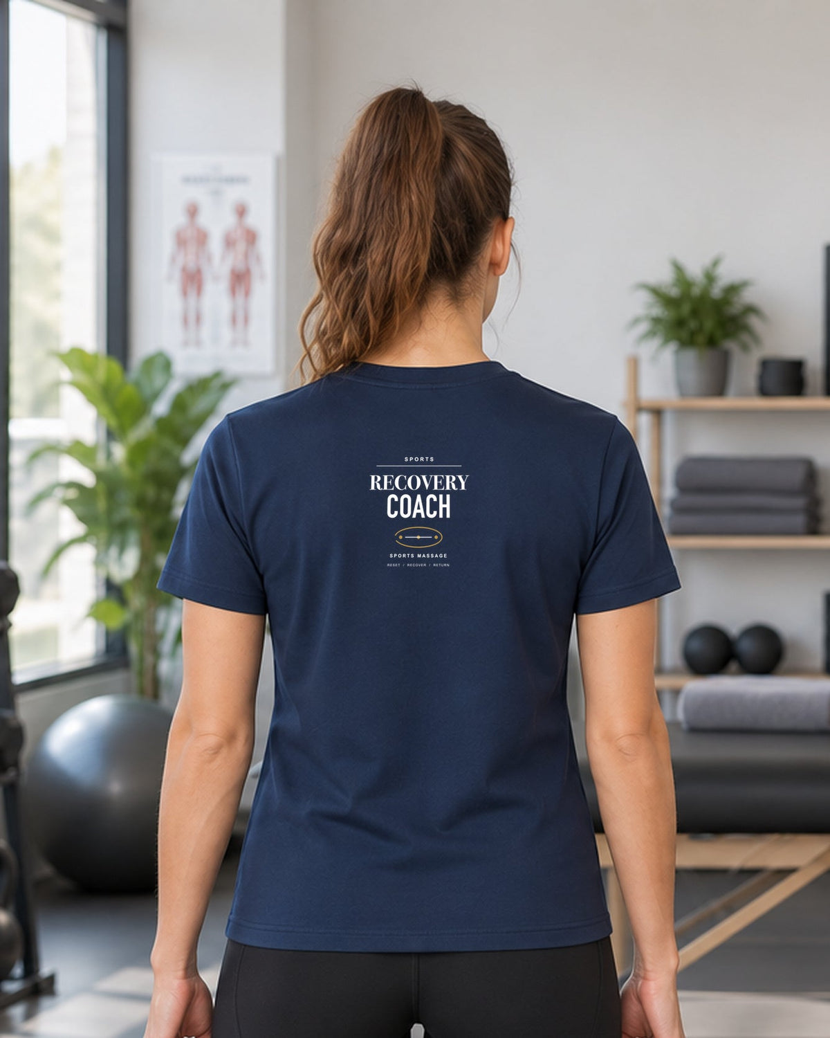SPORTS RECOVERY 04 Lacivert Basic Tişört — kadın manken arka görünüm