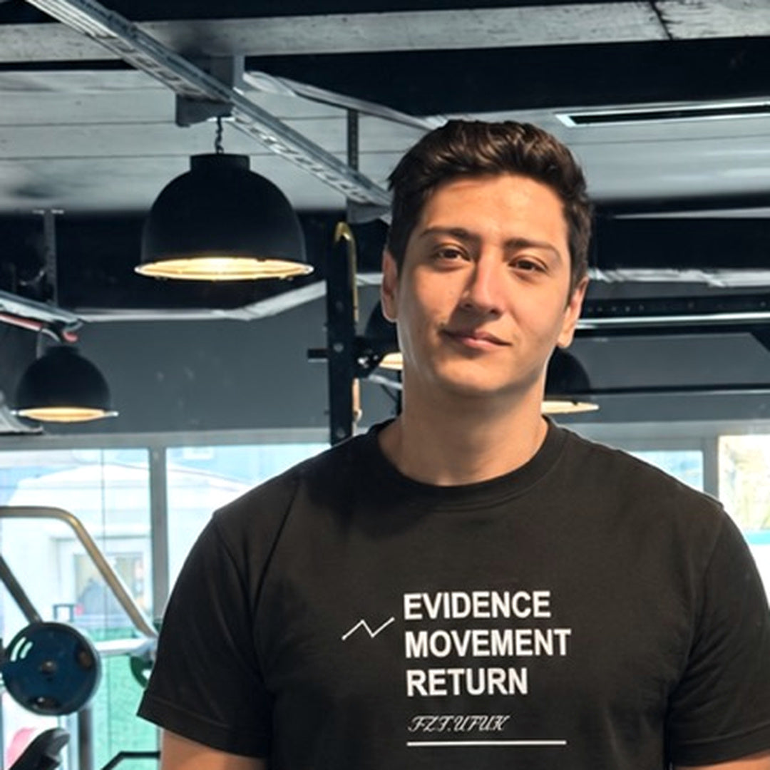 FZT Ufuk, Evidence Movement Return siyah basic erkek tişört ile
